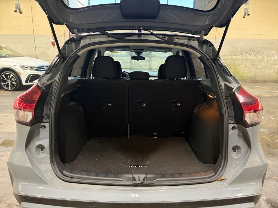 2023 Nissan Kicks SV Xtronic CVT