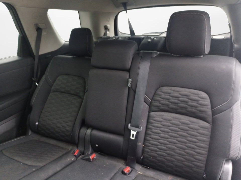 2022 Nissan Pathfinder S 2WD