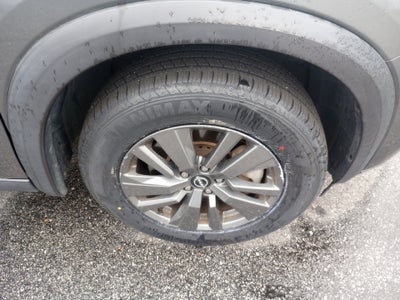 2022 Nissan Pathfinder S 2WD