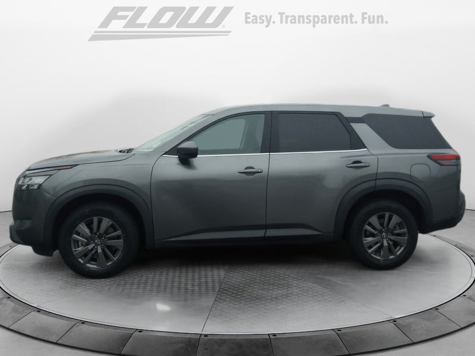 2022 Nissan Pathfinder S 2WD