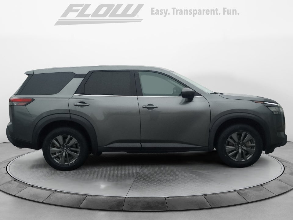 2022 Nissan Pathfinder S 2WD