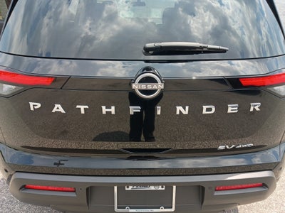 2022 Nissan Pathfinder SV 4WD