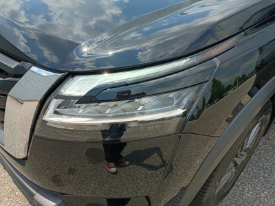 2022 Nissan Pathfinder SV 4WD