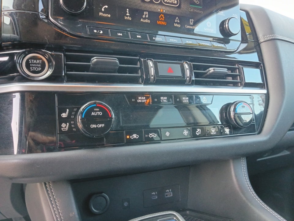 2022 Nissan Pathfinder Platinum