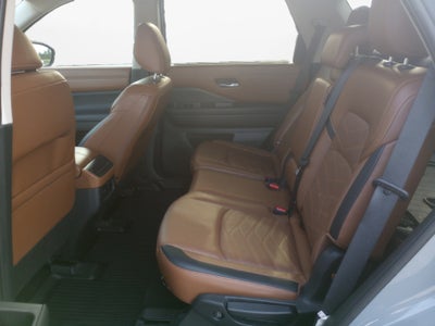 2023 Nissan Pathfinder Platinum 4WD