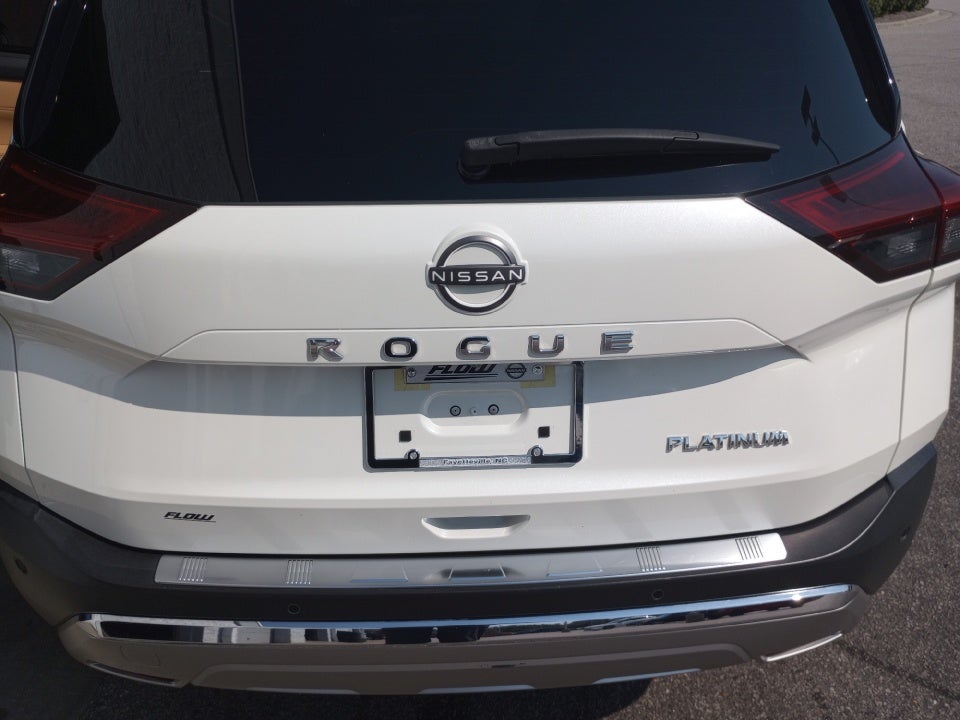 2023 Nissan Rogue Platinum FWD