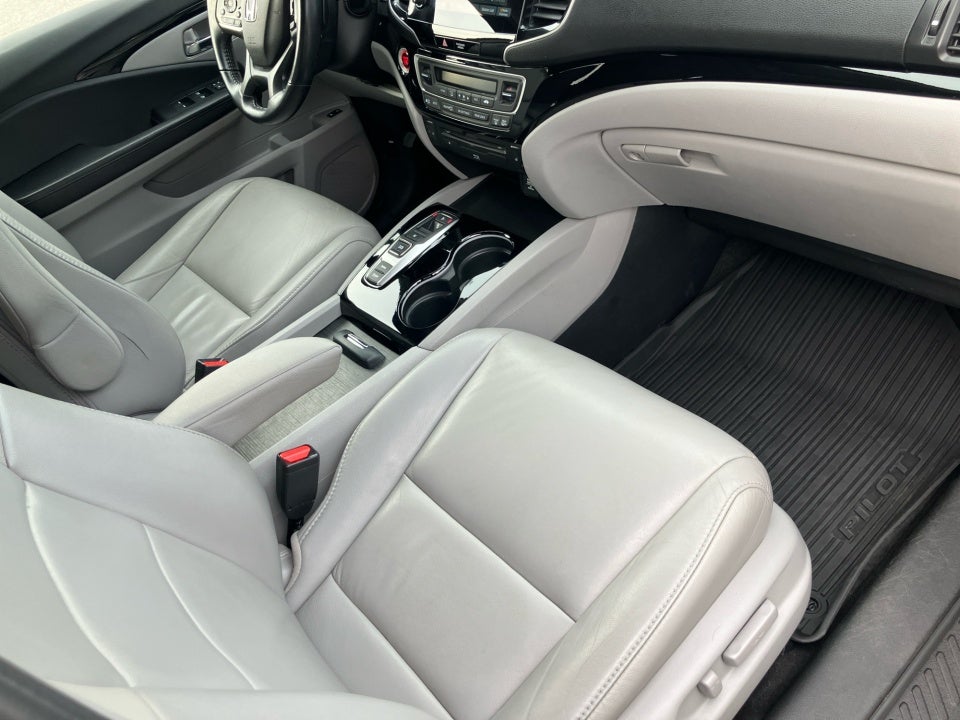 2021 Honda Pilot 2WD Touring 8 Passenger