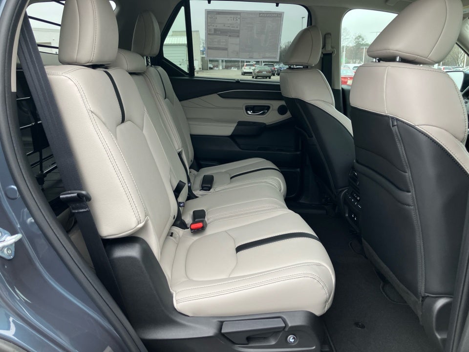 2026 Honda Pilot Touring Blackout