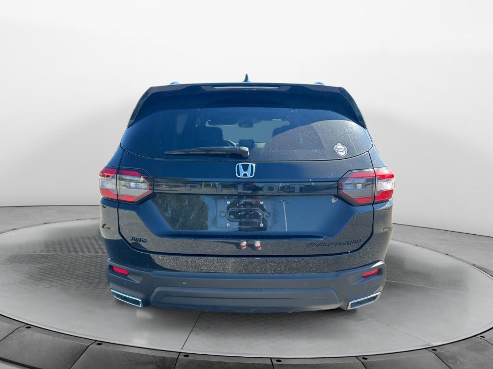2025 Honda Pilot Black Edition