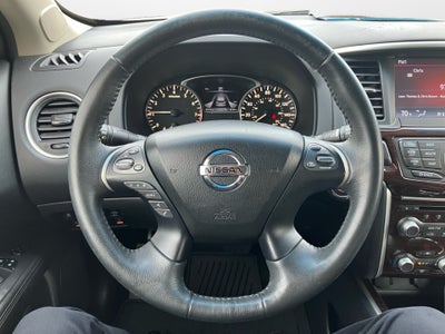 2016 Nissan Pathfinder Platinum