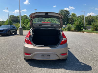 2014 Hyundai Accent SE