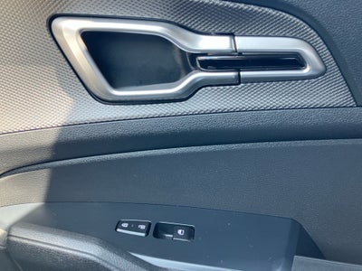 2025 Kia Sportage Hybrid LX
