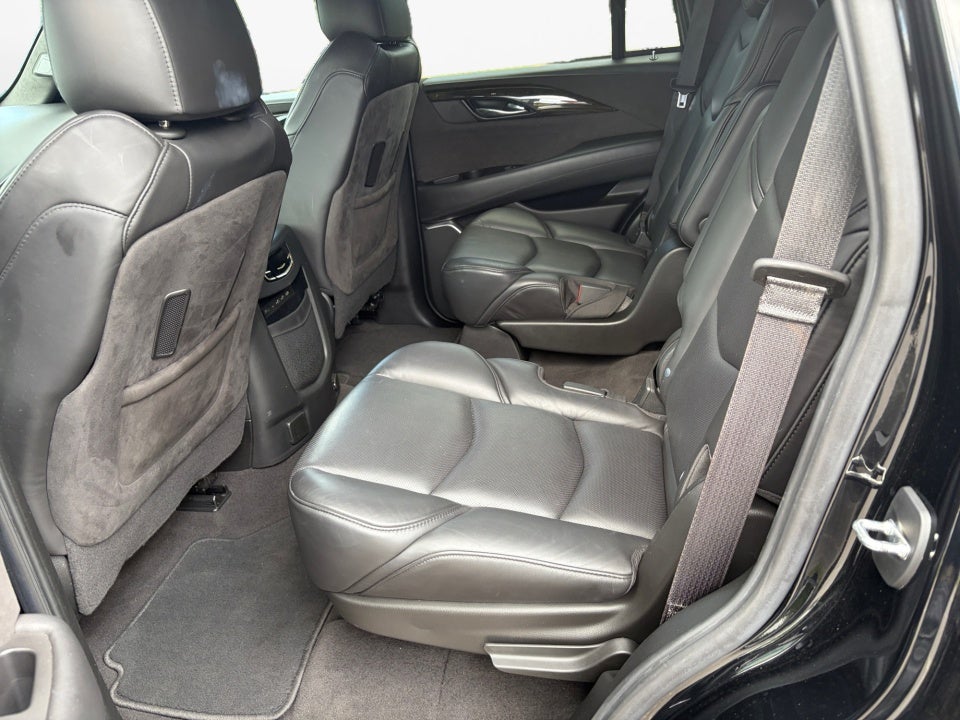 2020 Cadillac Escalade Platinum