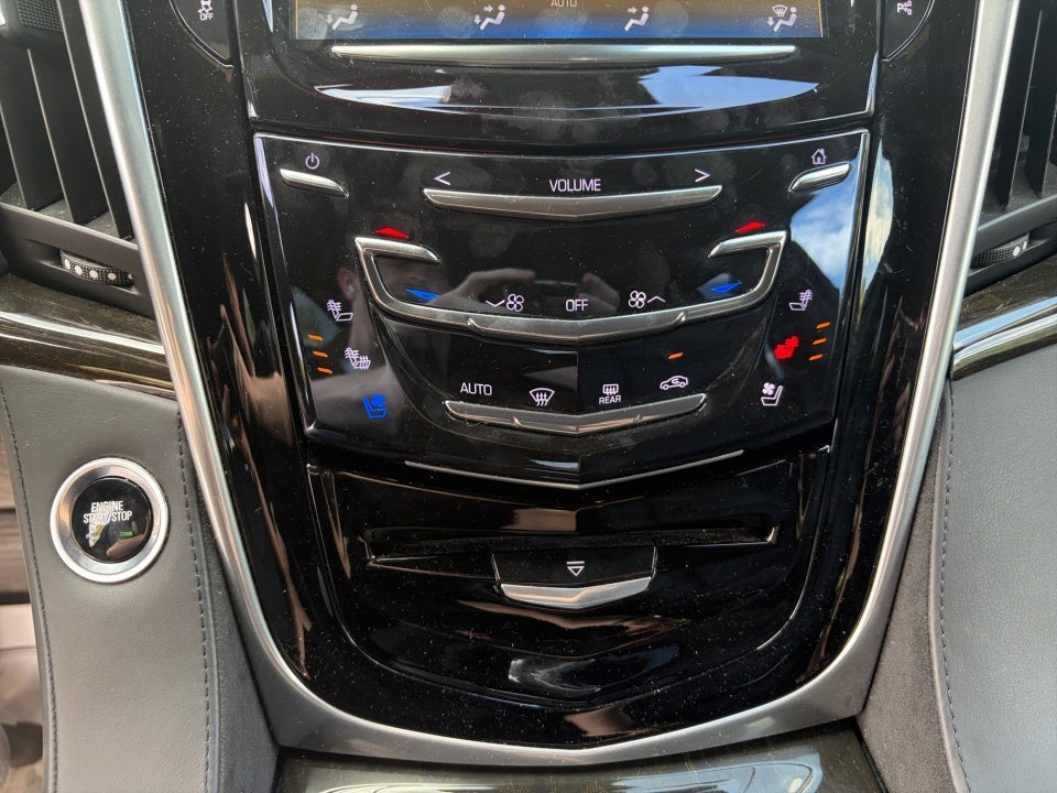 2020 Cadillac Escalade Platinum