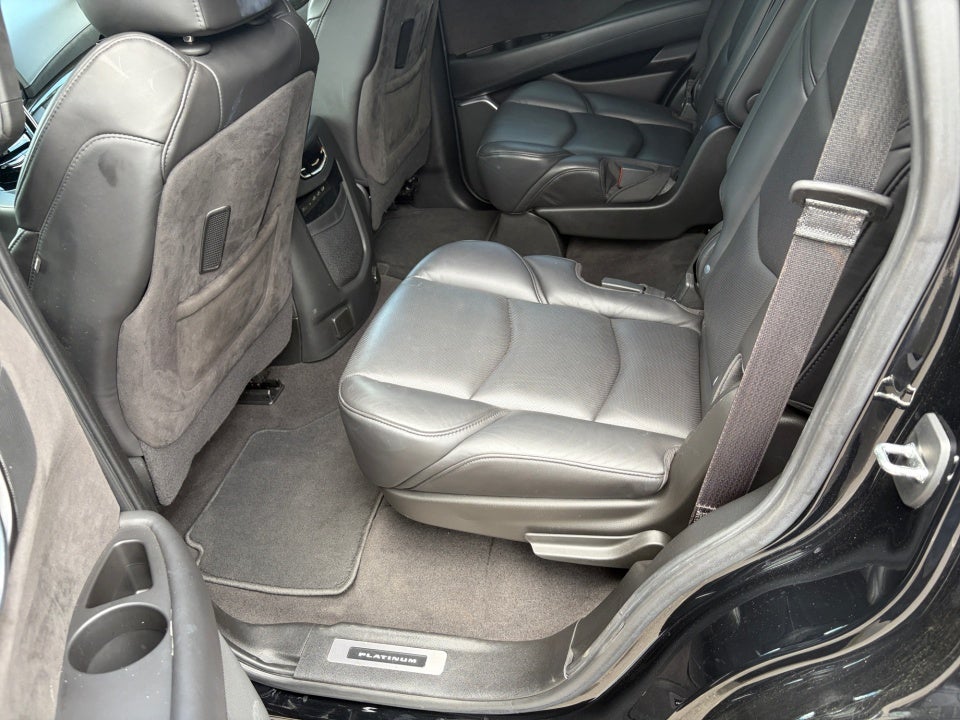 2020 Cadillac Escalade Platinum