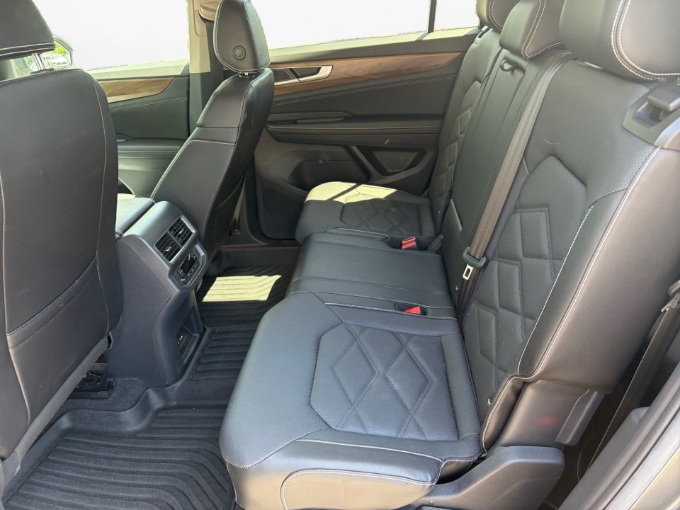 2024 Volkswagen Atlas 2.0T SE