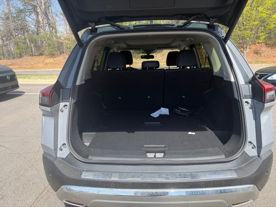 2023 Nissan Rogue Platinum FWD