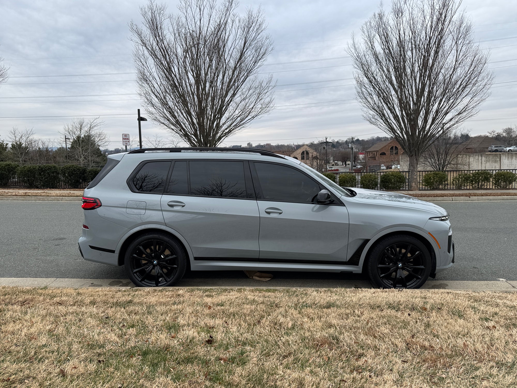 2023 BMW X7 M60i