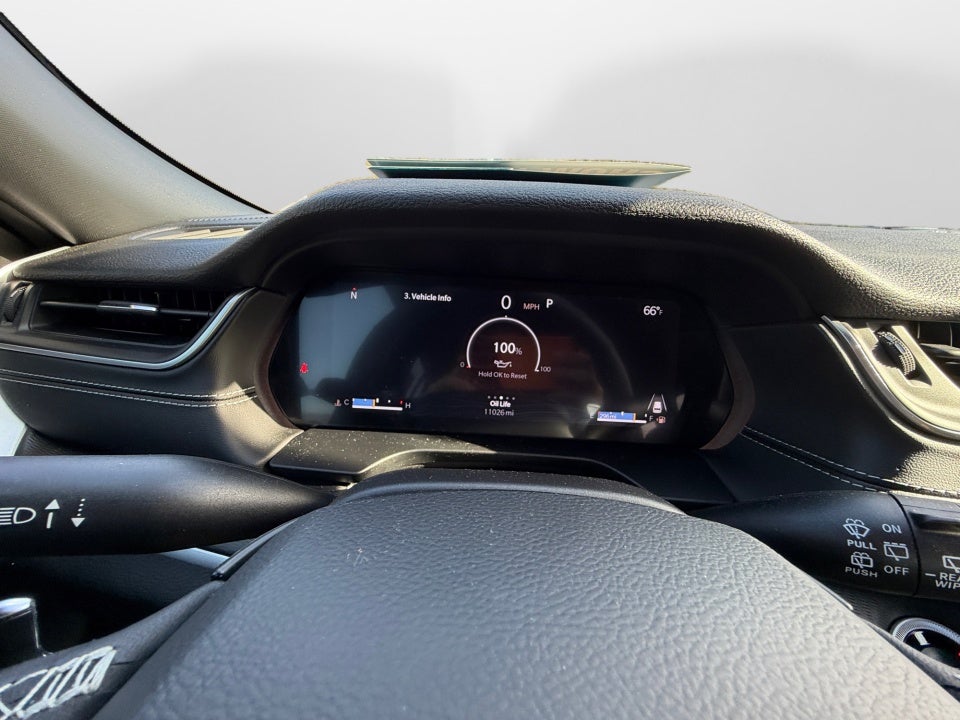 2025 Jeep Grand Cherokee Laredo 4x2