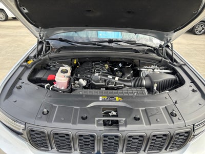 2023 Jeep Grand Cherokee L Altitude 4x2