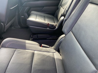 2023 Chevrolet Suburban 2WD Premier