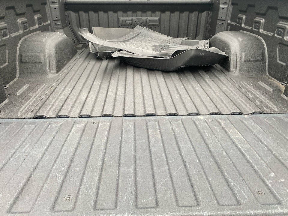 2025 GMC Sierra 1500 4WD Crew Cab Short Box Elevation with 3SB