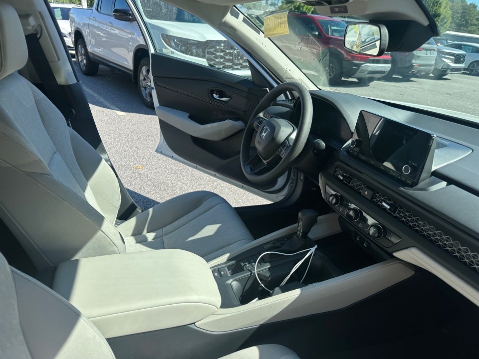 2025 Honda Accord Sedan SE