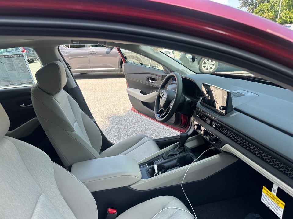 2025 Honda Accord Sedan SE