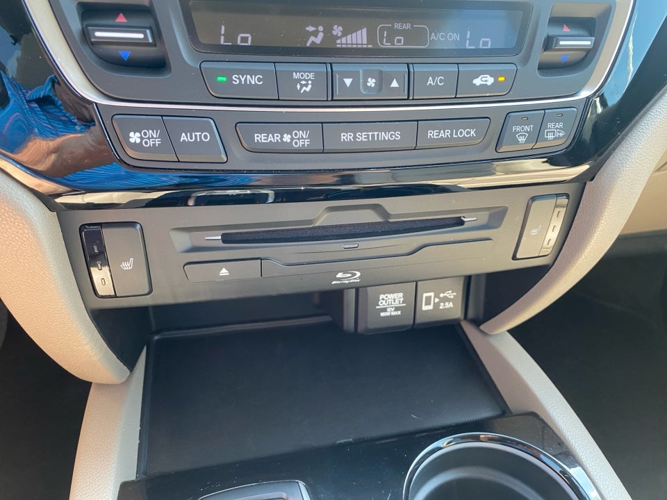 2022 Honda Pilot Touring 7-Passenger