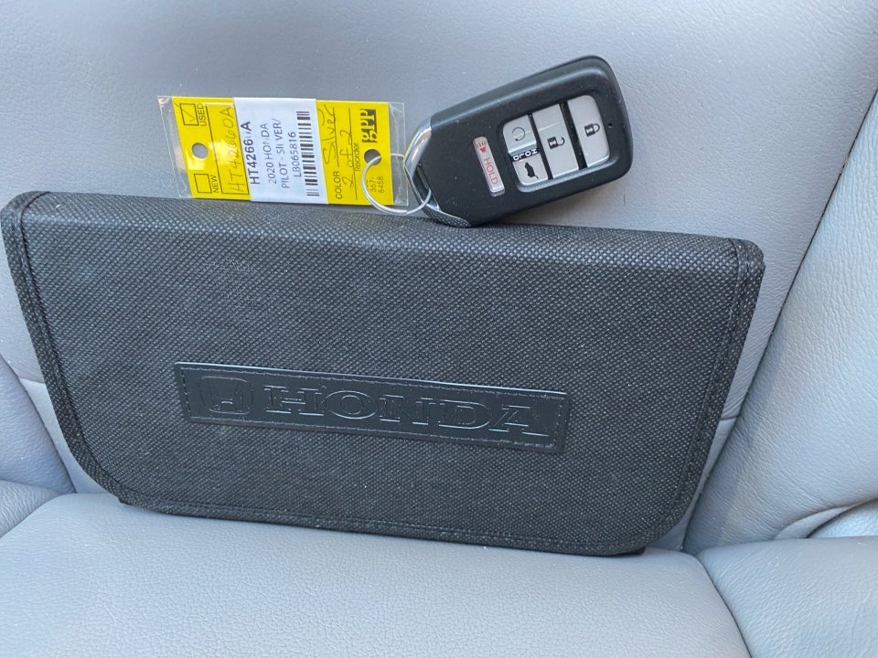 2020 Honda Pilot AWD Touring 8 Passenger