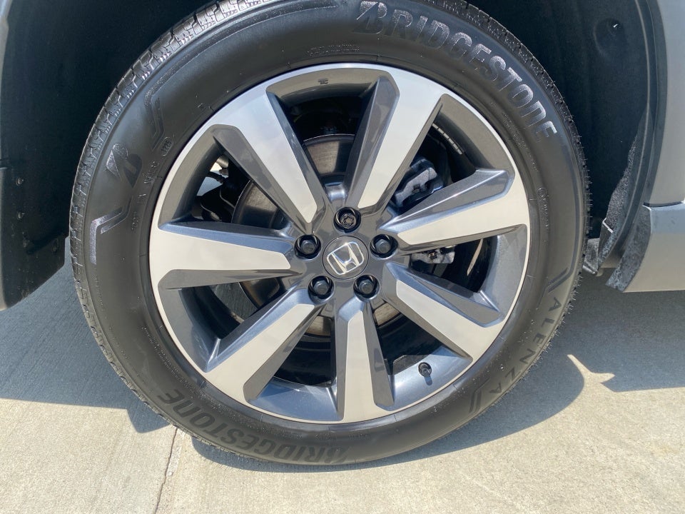 2025 Honda Pilot Touring