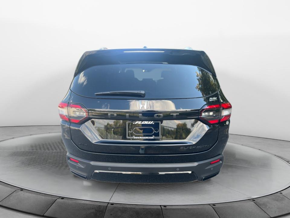 2026 Honda Pilot Black Edition