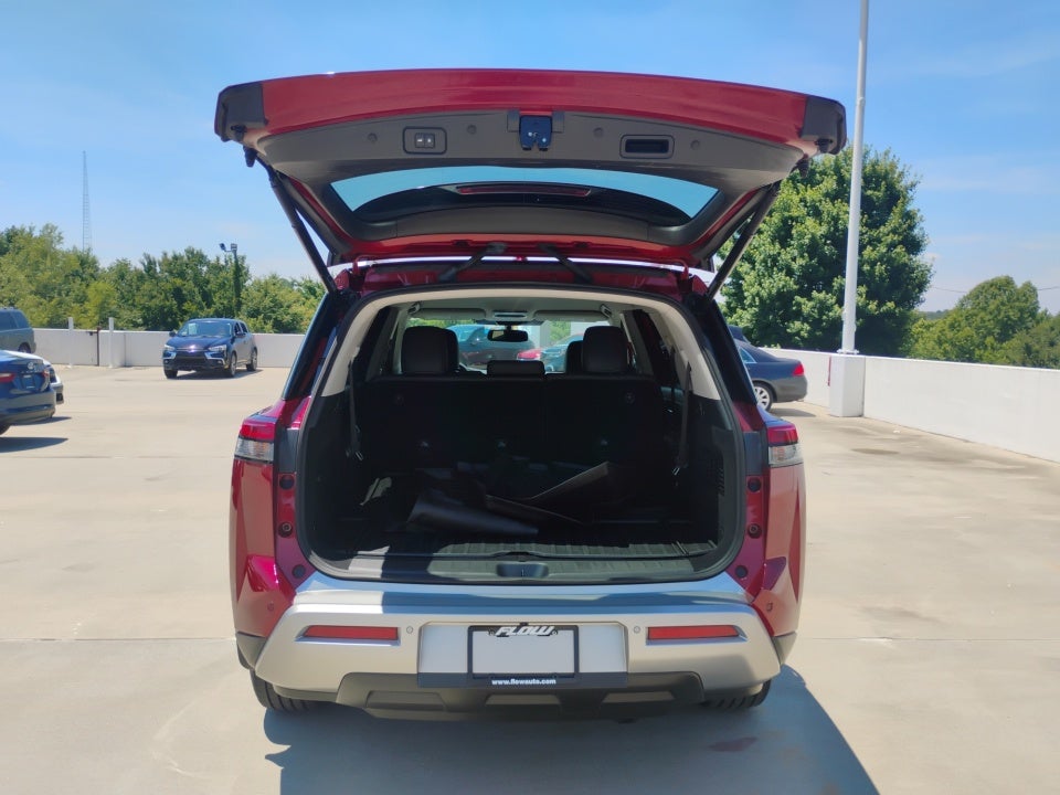 2022 Nissan Pathfinder SL 4WD