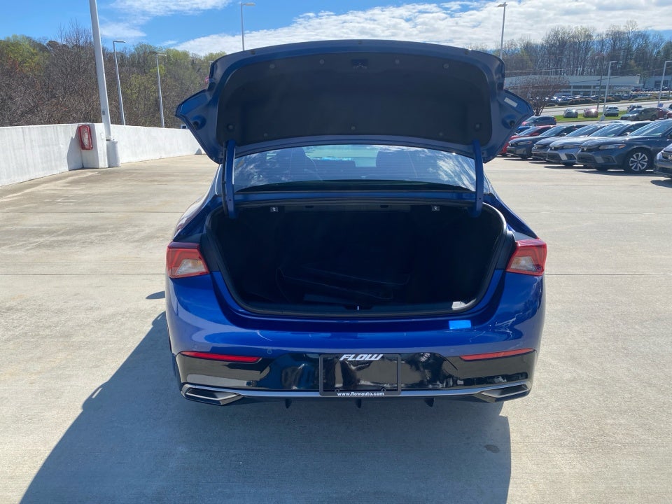 2022 Kia K5 EX