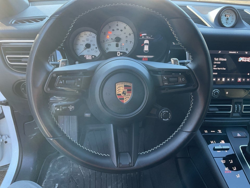 2023 Porsche Macan T