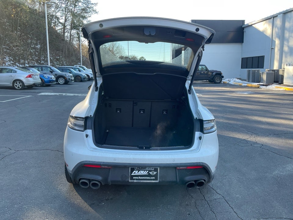 2023 Porsche Macan T