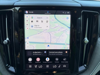 2024 Volvo XC60 Plus Dark Theme