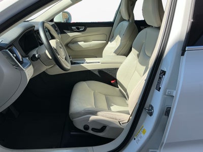 2018 Volvo XC60 T5 Momentum