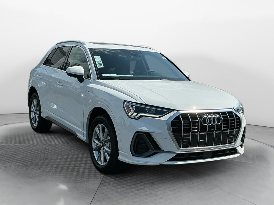 2025 Audi Q3 Premium 45 TFSI S line quattro Tiptronic