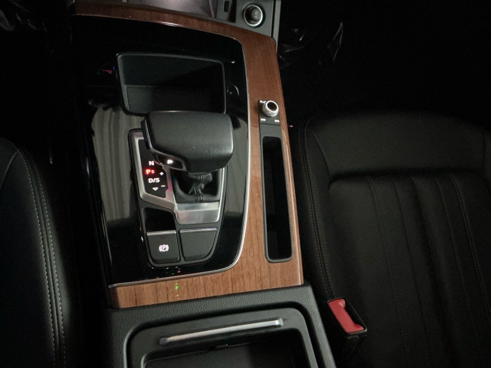 2022 Audi Q5 Premium 45 TFSI S line quattro S tronic