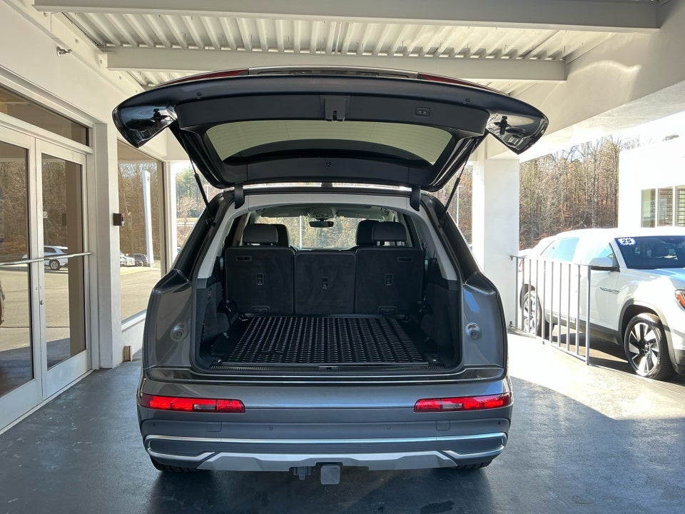 2022 Audi Q7 Premium Plus 55 TFSI quattro Tiptronic