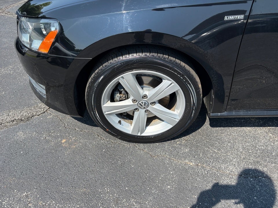 2015 Volkswagen Passat 1.8T Limited Edition