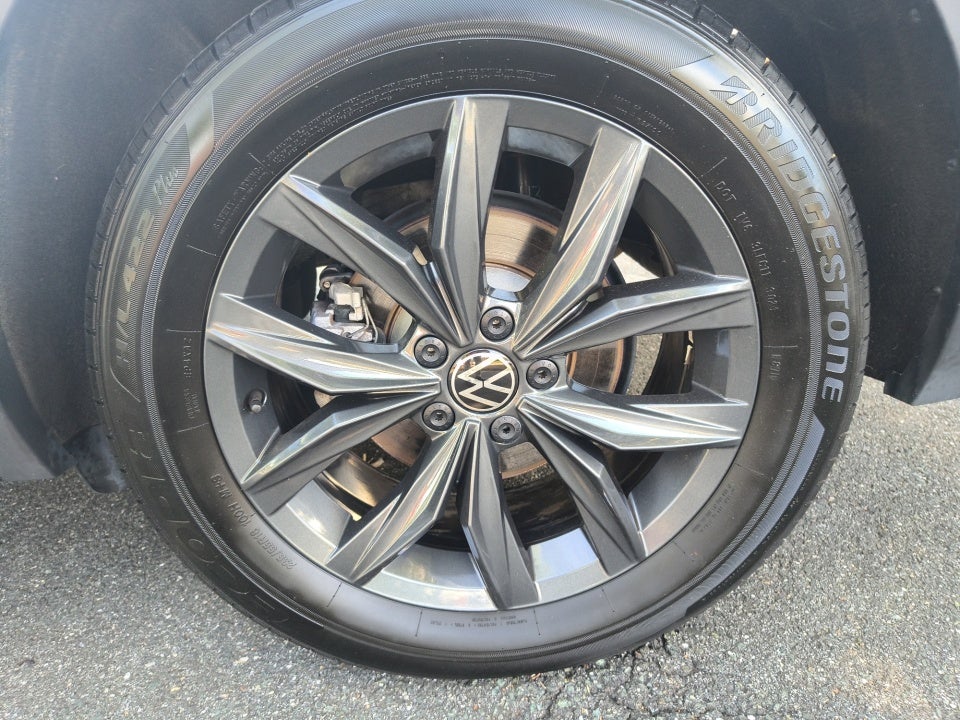2024 Volkswagen Tiguan SE