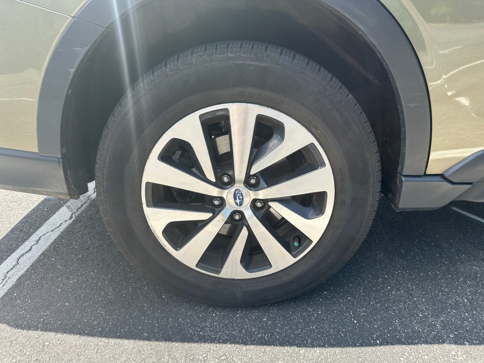 2022 Subaru Outback Premium