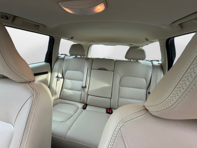 2016 Volvo XC70 T5 Drive-E Premier