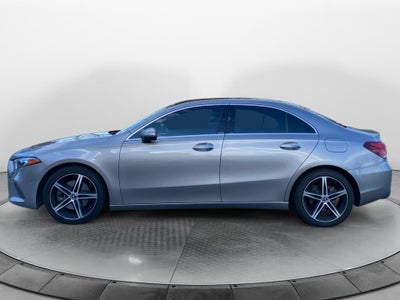 2020 Mercedes-Benz A 220 A 220