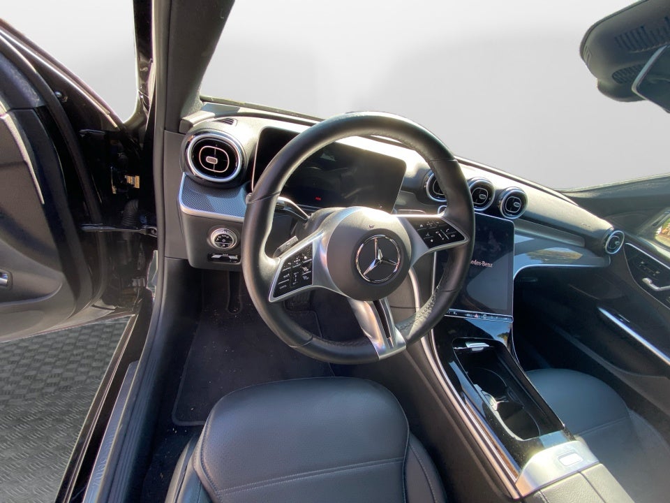 2025 Mercedes-Benz C 300 C 300