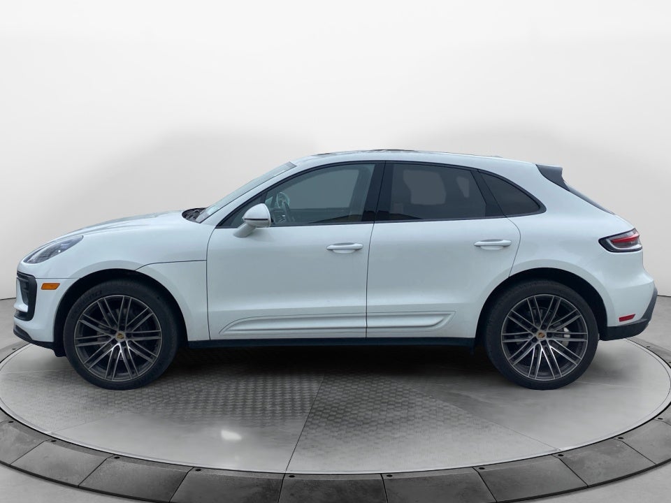 2023 Porsche Macan Base