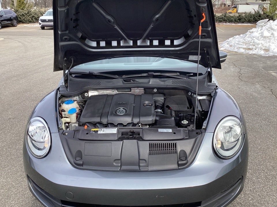 2013 Volkswagen Beetle Convertible 2.5L