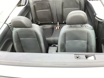 2013 Volkswagen Beetle Convertible 2.5L